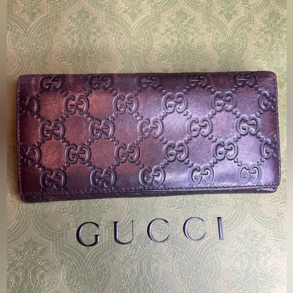 Authentic GUCCI wallet - Picture 1 of 11